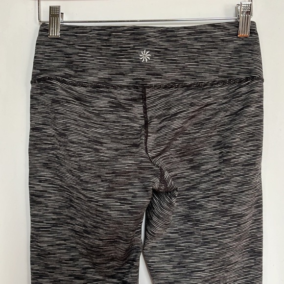 Athleta Energy Chaturanga Space Dye Crop Capri Leggings Size S - Picture 4 of 10